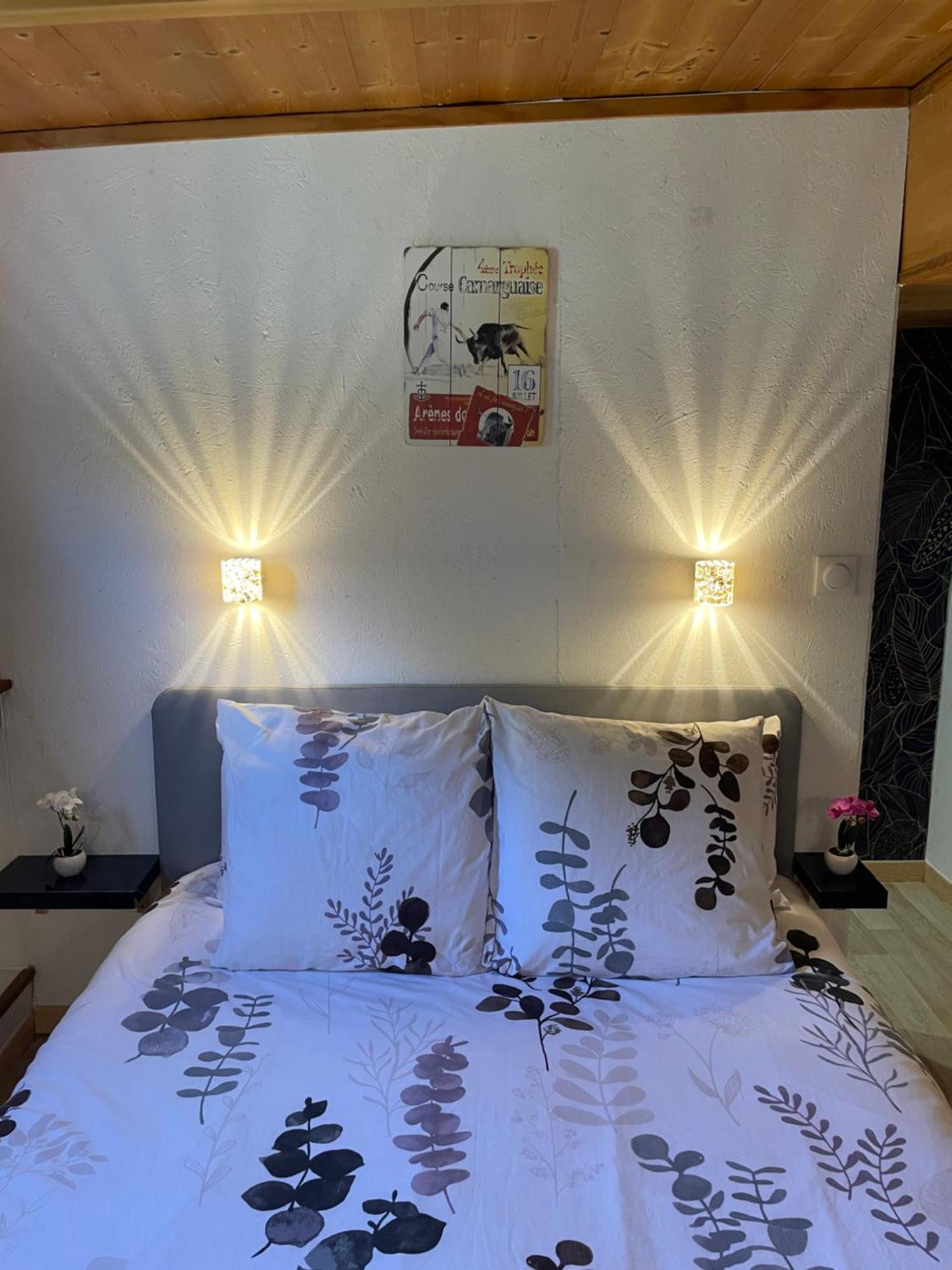 Peniche Le Pescalune - Chambre D'Hotes Арль Экстерьер фото